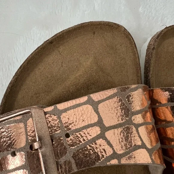 Birkenstock Arizona Sandals 37 Womens US 6/6.5 Gator Gleam Copper Buckle Strap - Picture 5 of 9